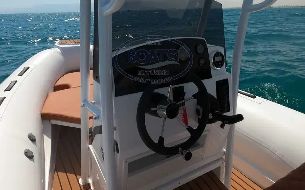 slider 4 Tiger Marine 620 pro line