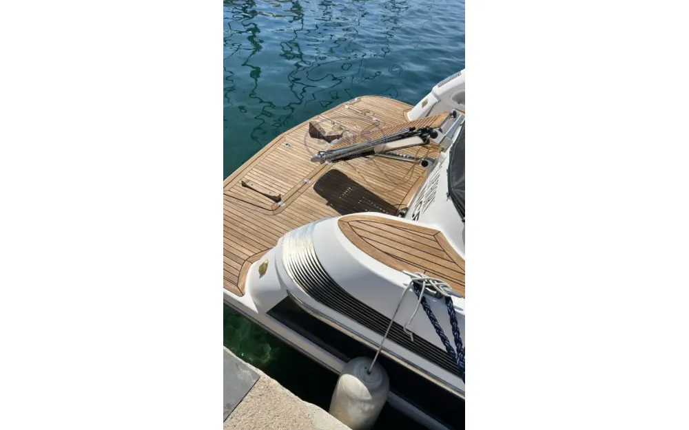slider 2 Elan Motoryachts Elan Power 42