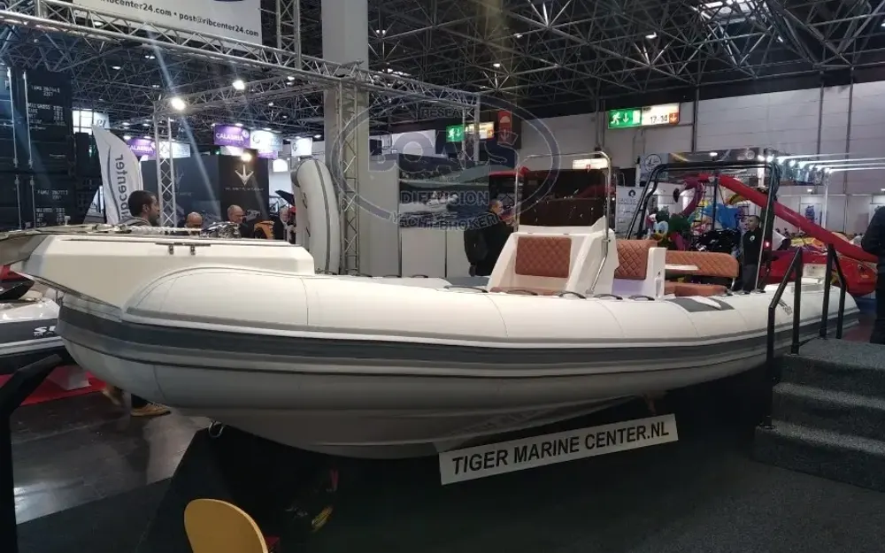 slider 5 Tiger Marine Tiger 650 Open