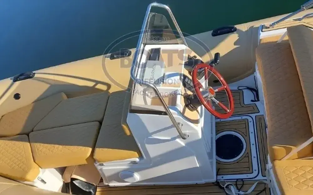 slider 2 Vanguard Marine DR-600
