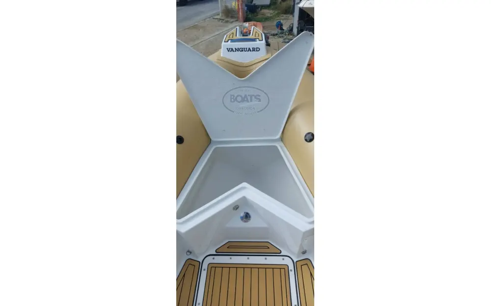 slider 8 Vanguard Marine DR-600