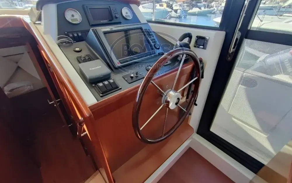 slider 2 Beneteau Swift Trawler 44