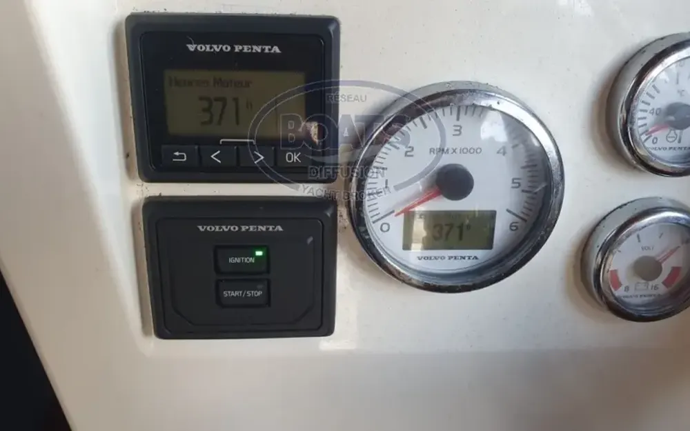 slider 5 Rhea  750