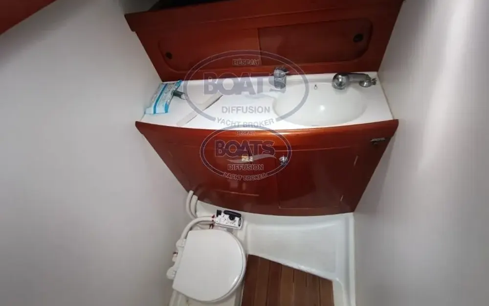 slider 9 Beneteau Antares Serie 9