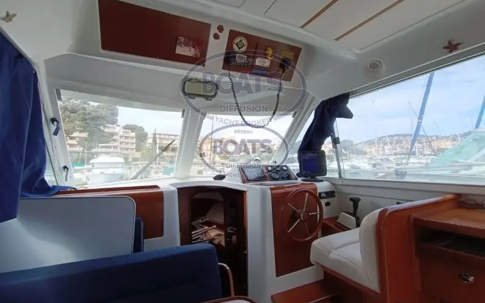slider 12 Beneteau Antares Serie 9