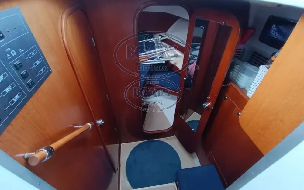 slider 6 Beneteau Antares Serie 9