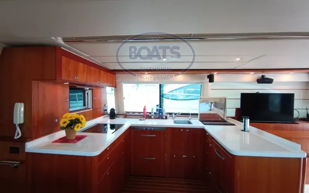 slider 7 Riviera  58 Open Flybridge