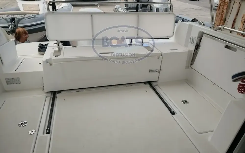 slider 11 Beneteau Antares 8 OB