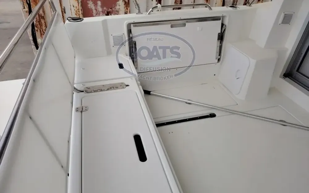 slider 3 Beneteau Antares 8 OB