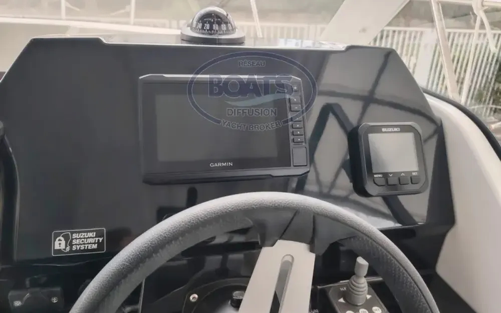 slider 7 Beneteau Antares 8 OB