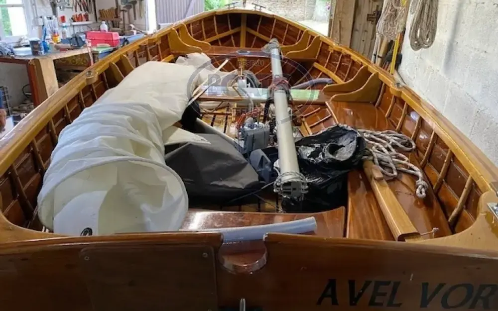slider 3 Amber Boat Boat Eog