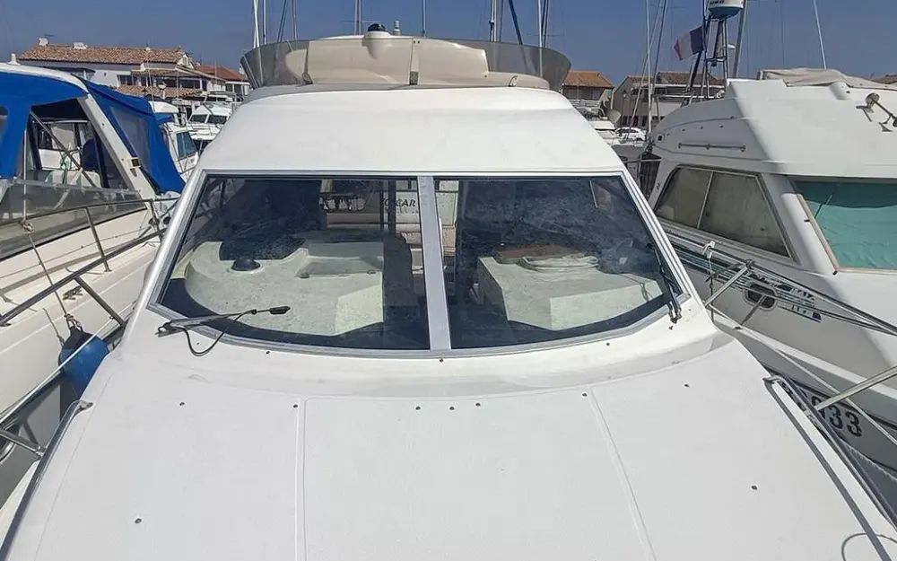 slider 10 Sealine  F 34