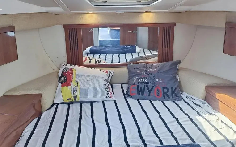 slider 21 Sealine  F 34