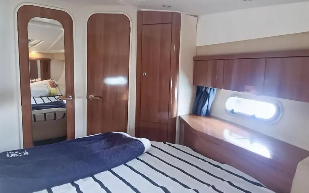 slider 22 Sealine  F 34