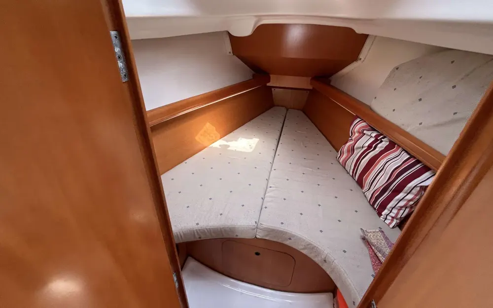 slider 6 Beneteau First 31.7