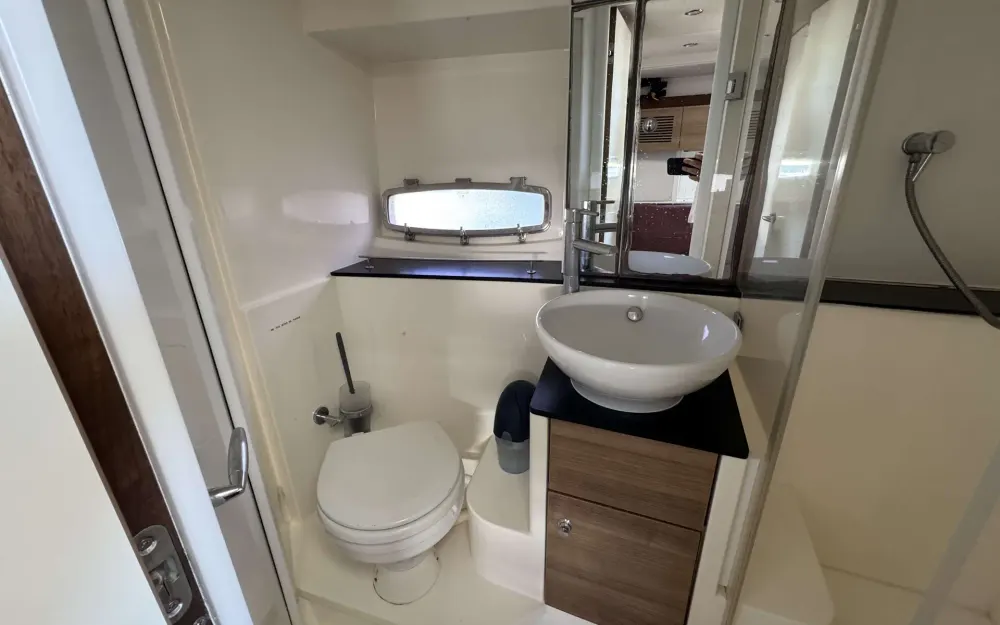 slider 12 Sealine  SC 35