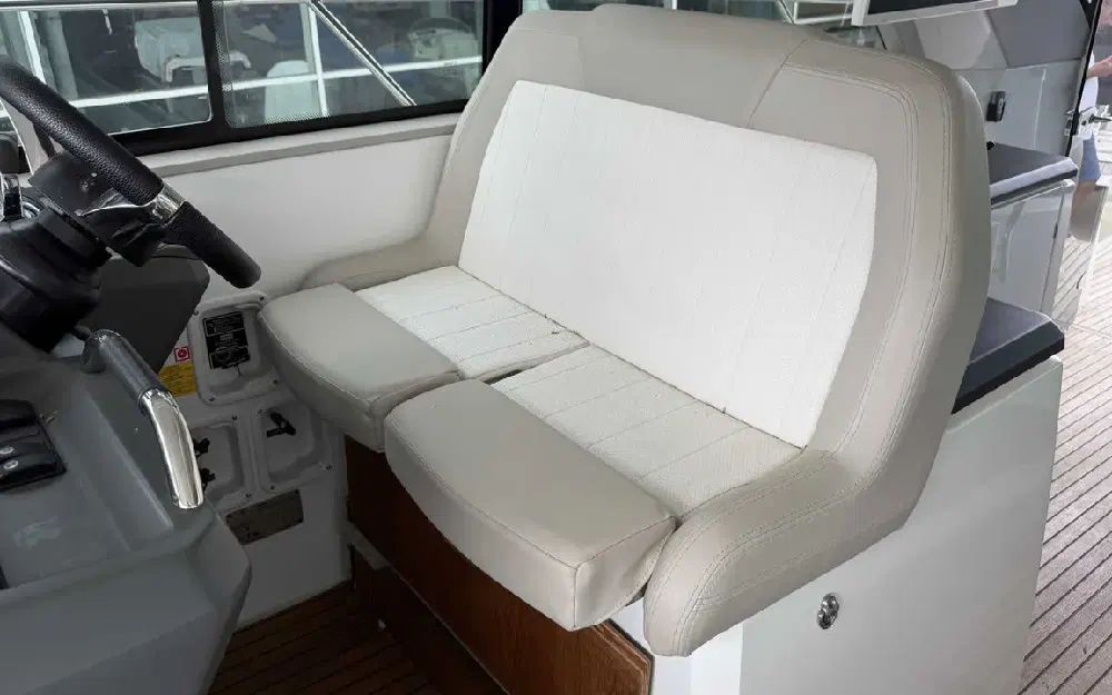 slider 20 Jeanneau Leader 46