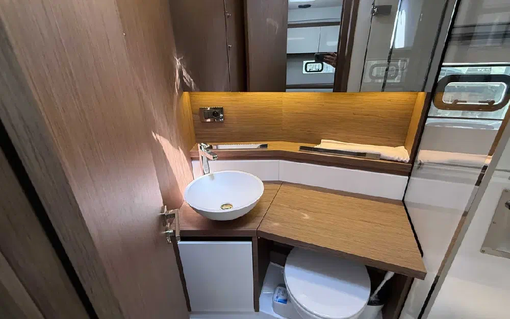 slider 30 Jeanneau Leader 46