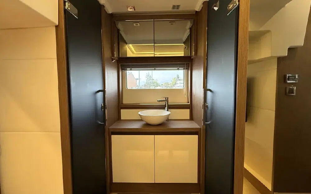 slider 33 Jeanneau Leader 46