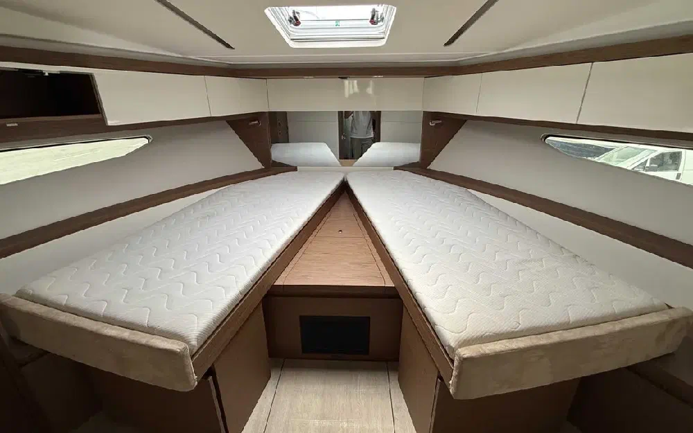 slider 37 Jeanneau Leader 46