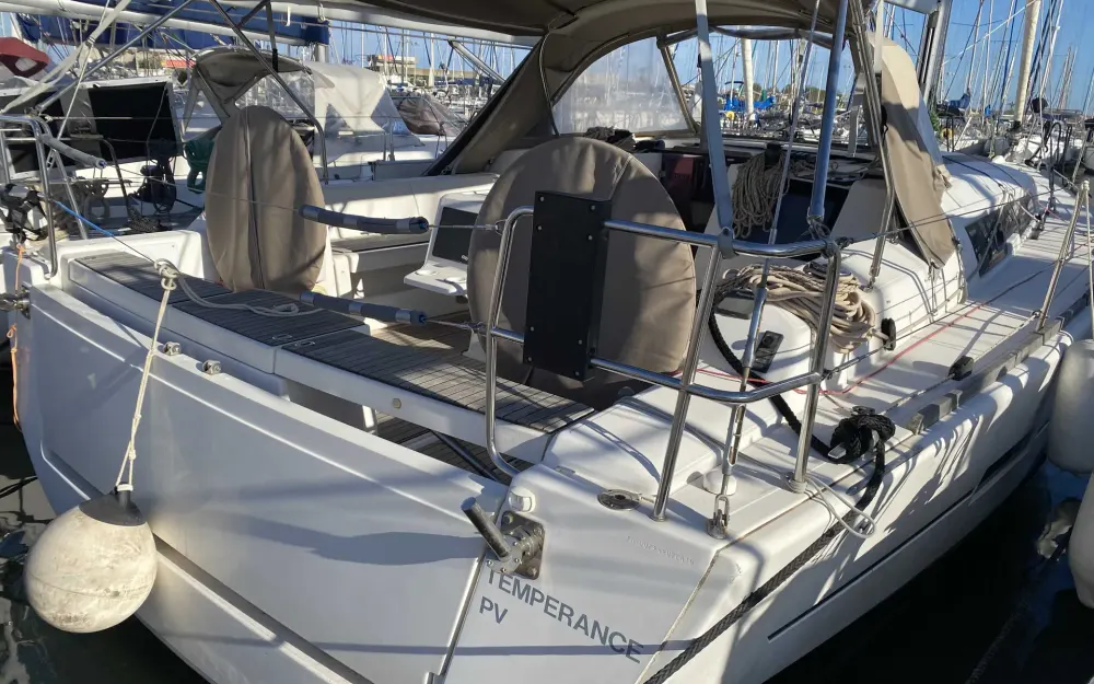 slider 0 Dufour  412 Grand Large