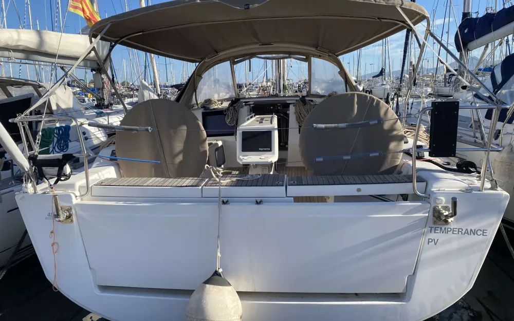 slider 5 Dufour  412 Grand Large