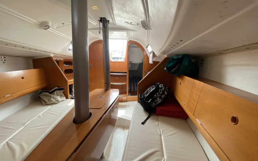 slider 10 Beneteau First 27.7