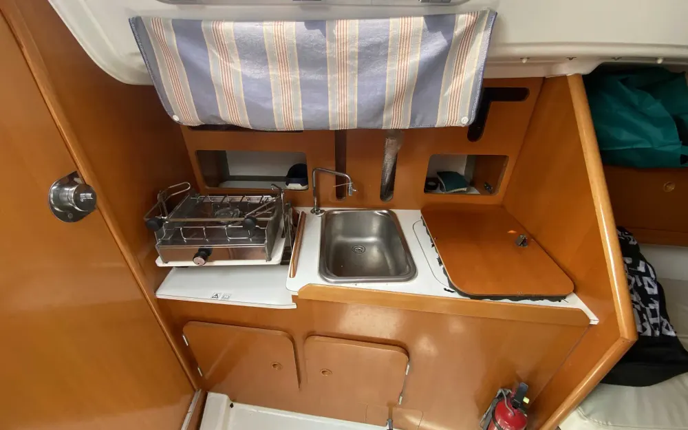 slider 6 Beneteau First 27.7