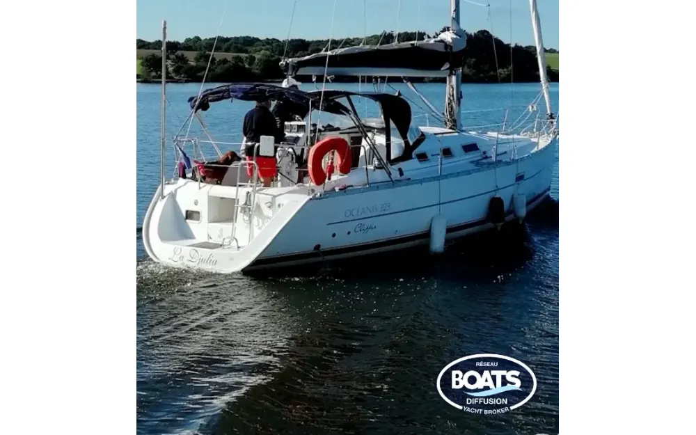 slider 0 Beneteau Oceanis 323 Clipper