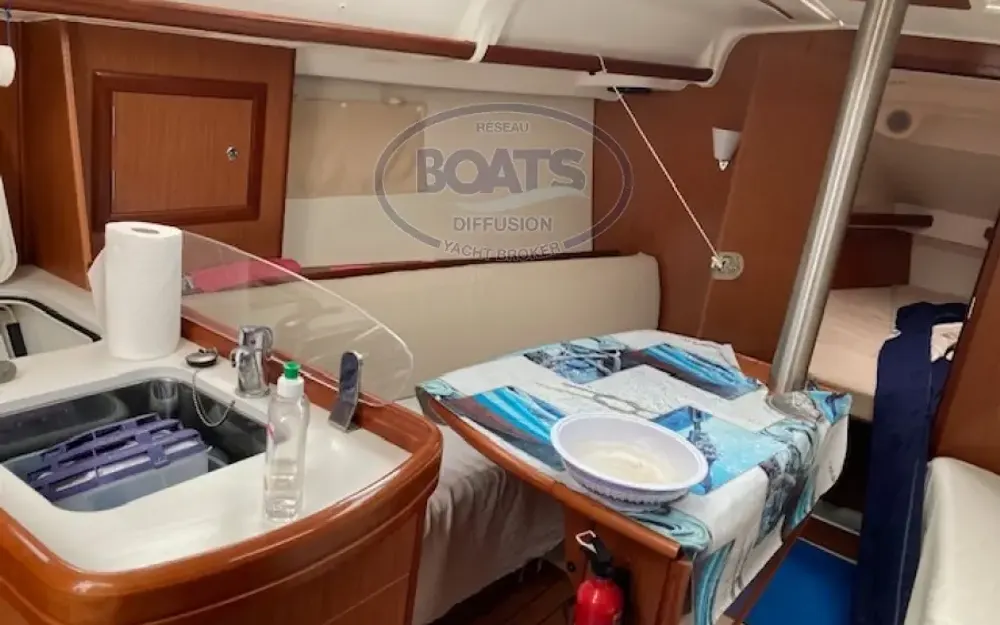 slider 1 Beneteau Oceanis 323 Clipper