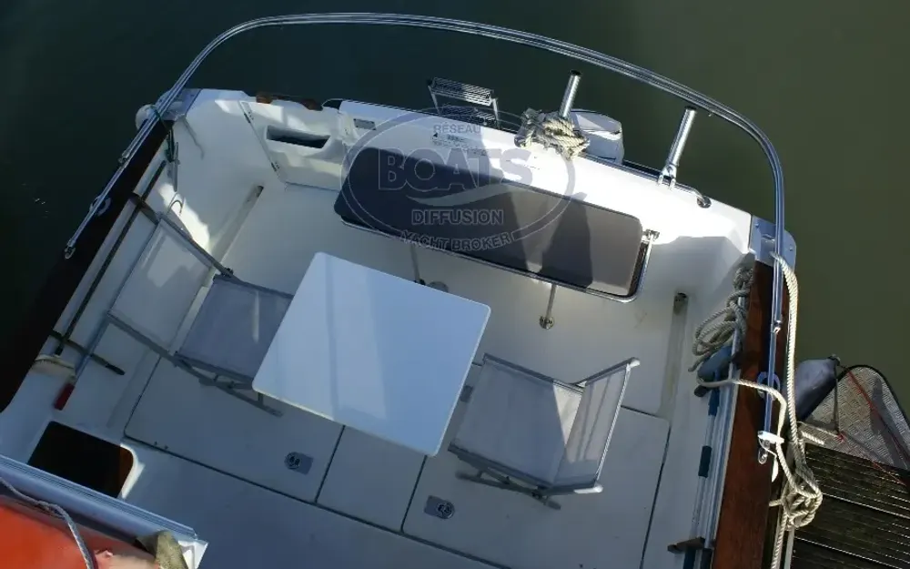 slider 2 Beneteau Antares Serie 9 Fly
