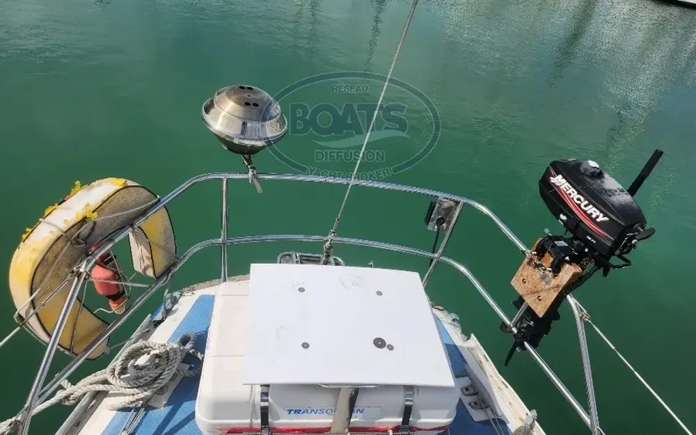 slider 12 Trident Marine Warrior 35