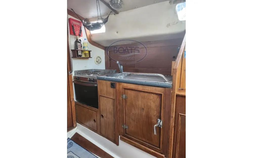 slider 6 Trident Marine Warrior 35