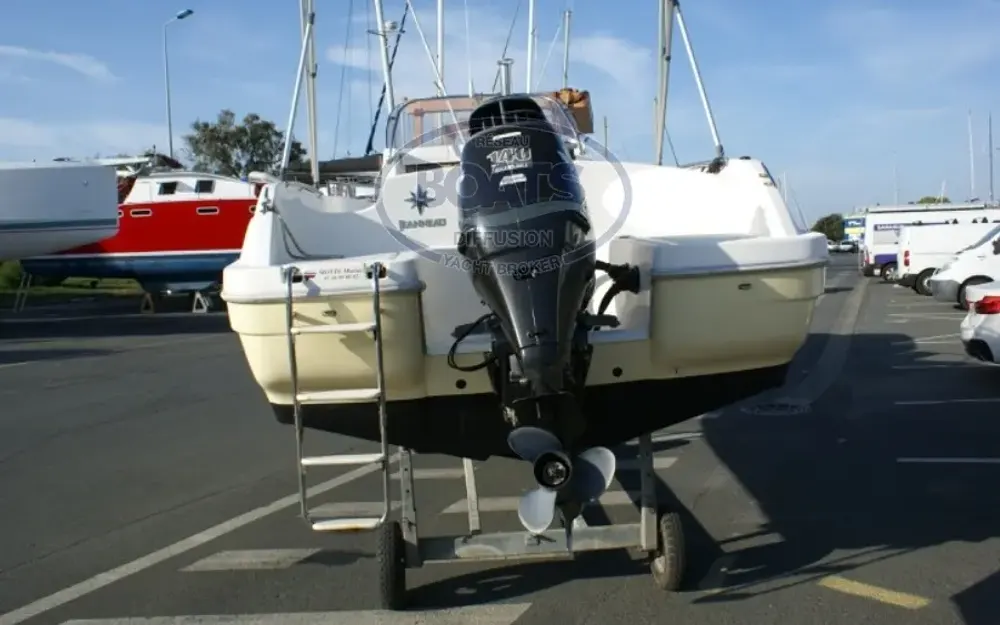 slider 14 Jeanneau Cap Camarat 635 Style
