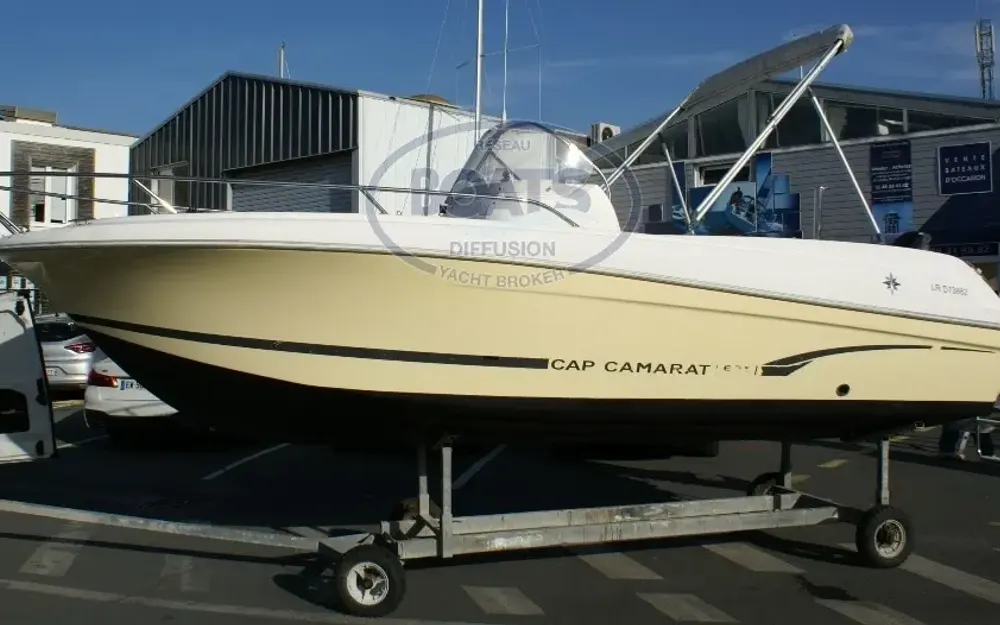 slider 1 Jeanneau Cap Camarat 635 Style