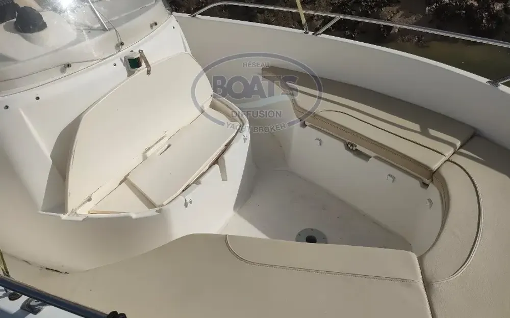 slider 7 Jeanneau Cap Camarat 635 Style