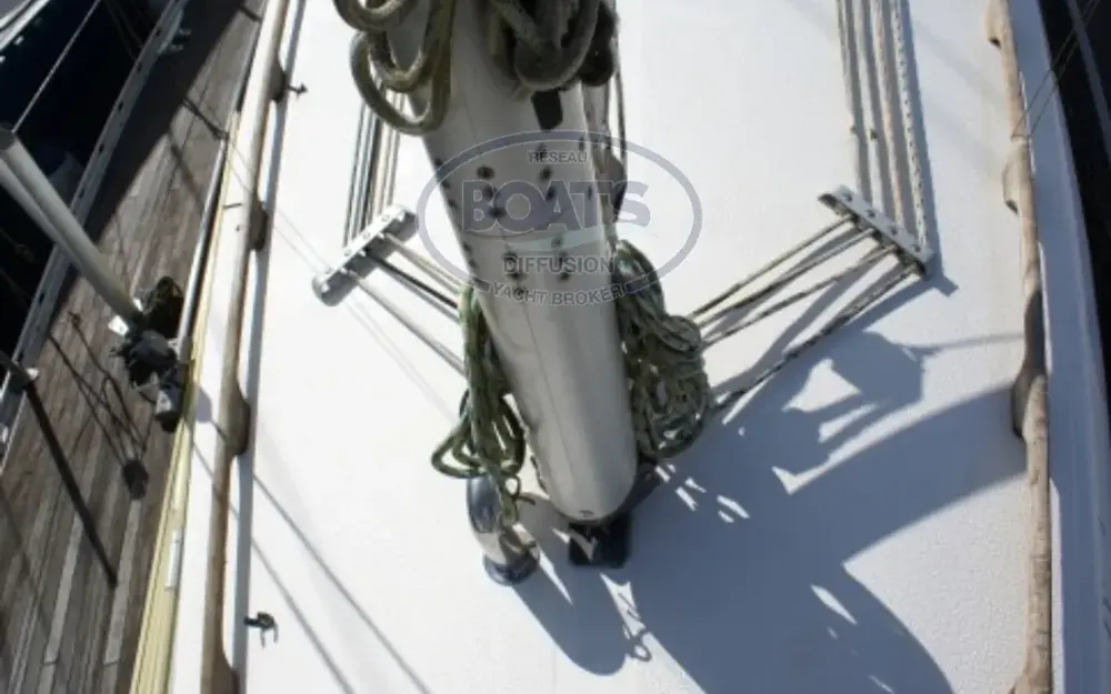 slider 9 Hallberg Rassy  31