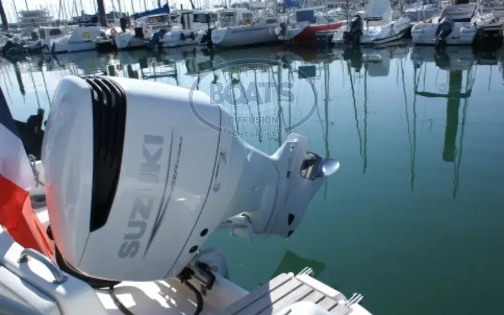 slider 2 Jeanneau Cap Camarat 755