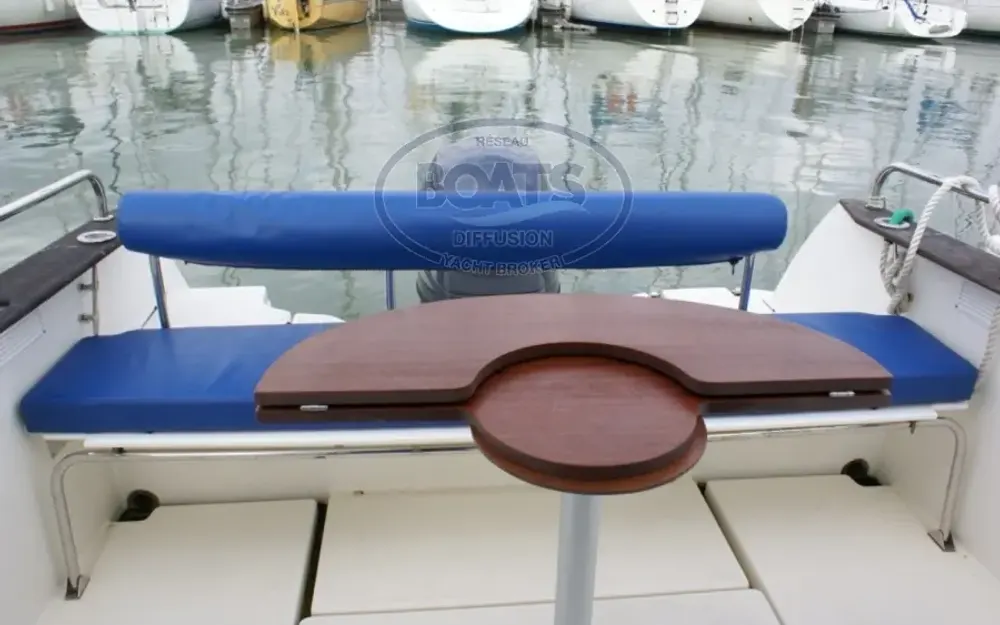 slider 4 Beneteau Antares 650