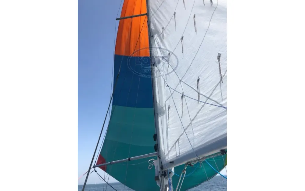 slider 10 Jeanneau Brin de folie