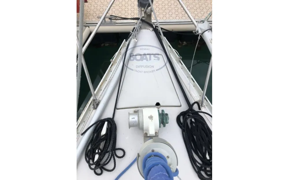 slider 12 Jeanneau Brin de folie