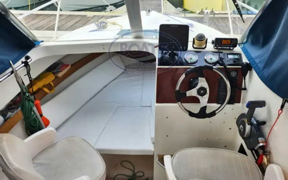 slider 13 Jeanneau Merry Fisher 610