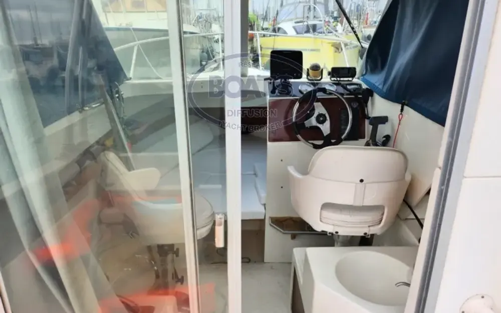 slider 6 Jeanneau Merry Fisher 610