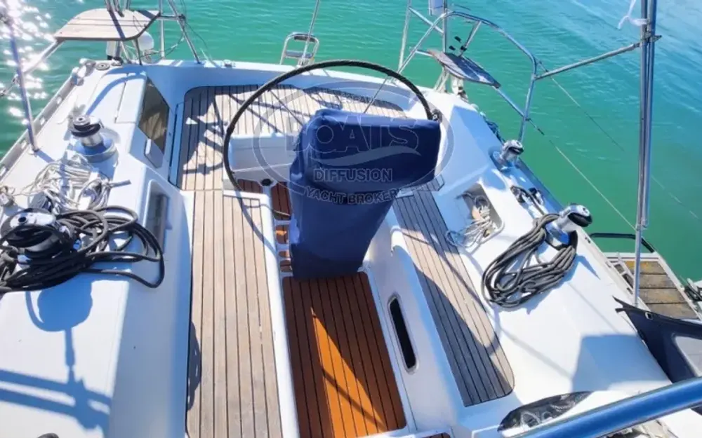 slider 10 Jeanneau Voyage 12.50