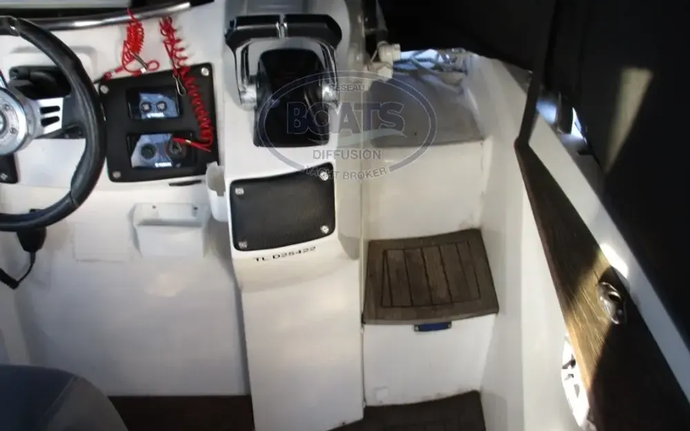 slider 14 Sessa Marine Key Largo 28