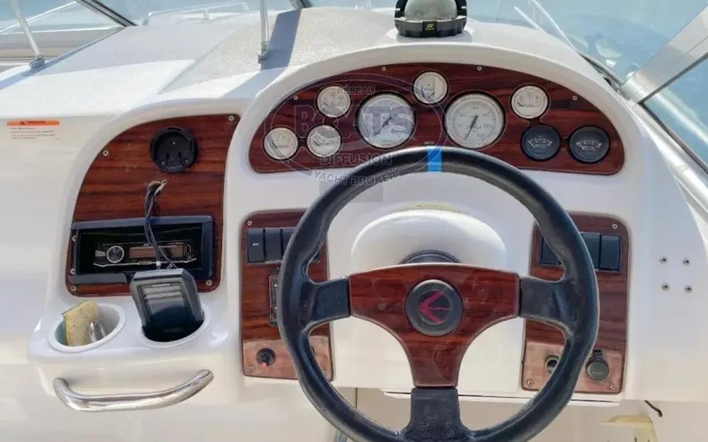 slider 13 Chris Craft Crowne 252