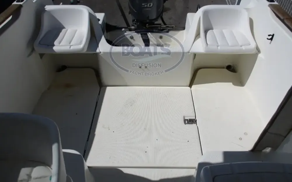 slider 2 Jeanneau Merry Fisher 530