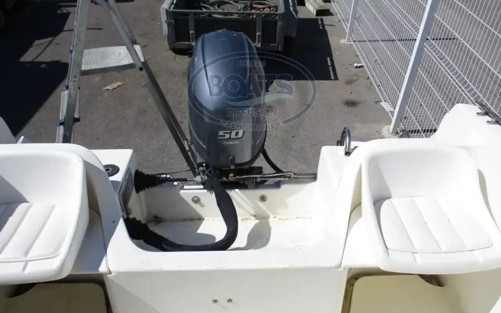 slider 6 Jeanneau Merry Fisher 530
