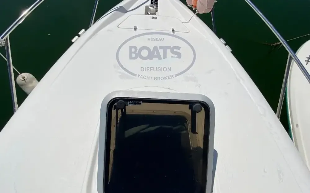 slider 10 Sealine  240 Senator