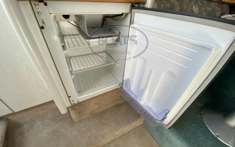 slider 13 Sealine  240 Senator